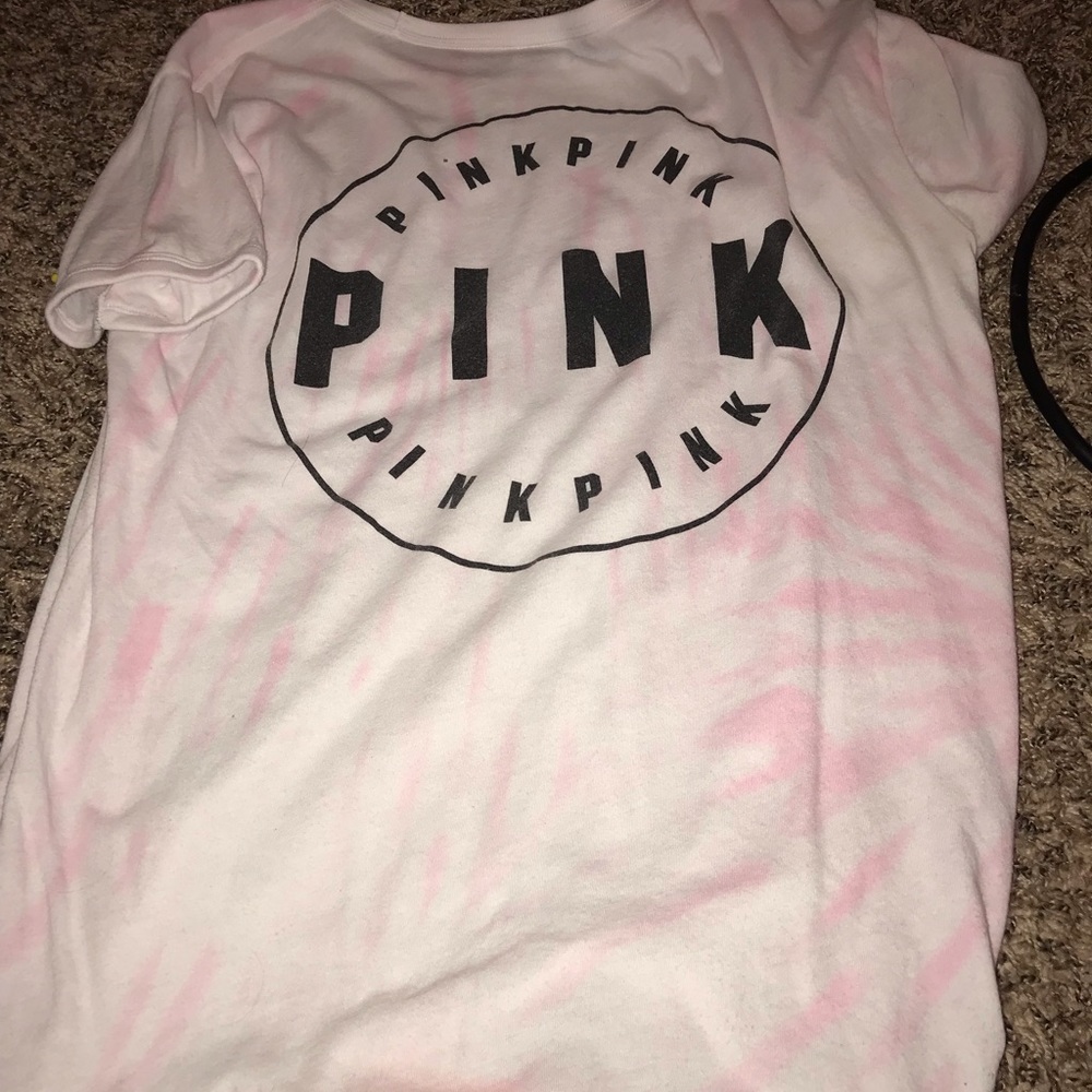 VS/Pink Shirt! Size L. $5